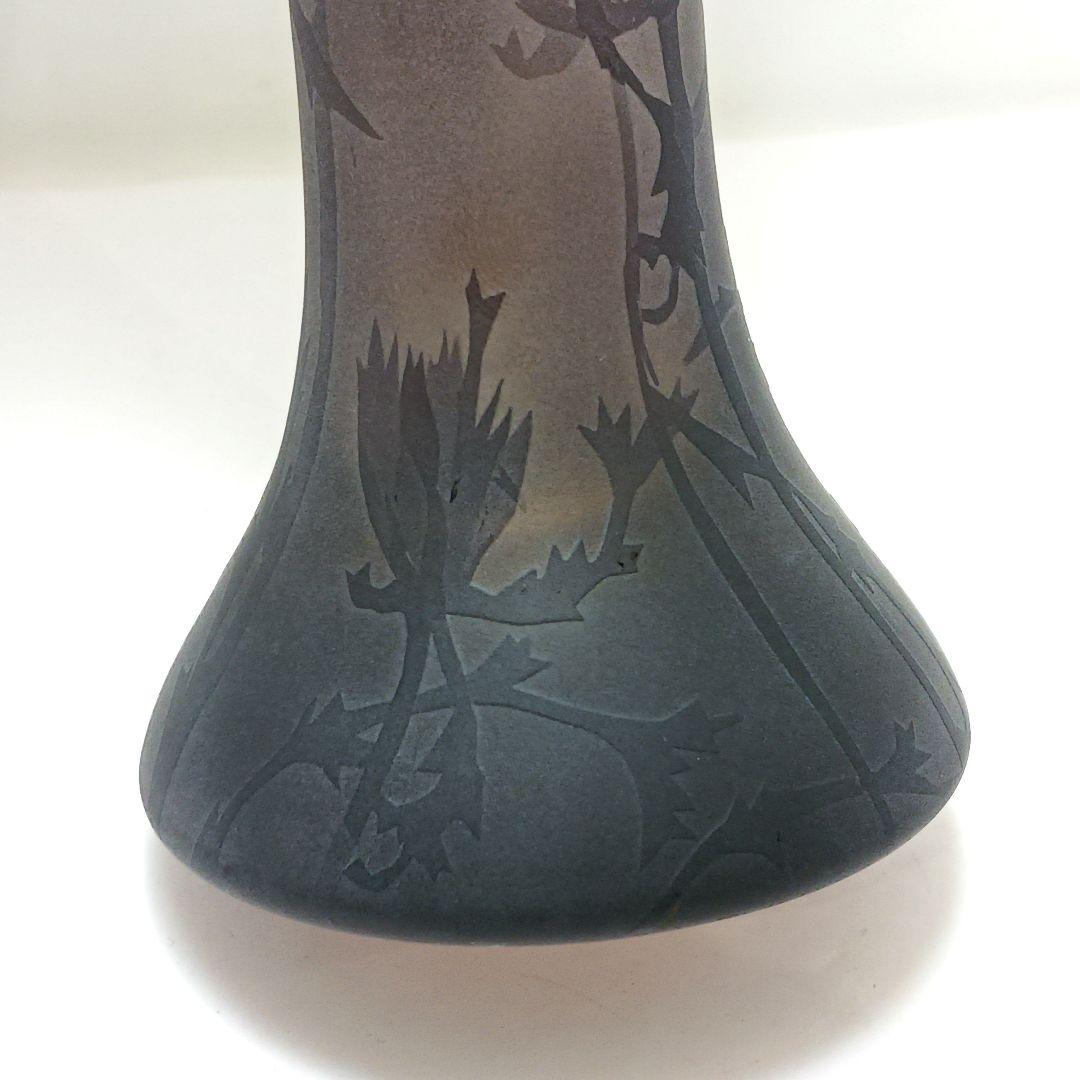 Y3279-1 ガレ風 被せガラス 花文花瓶 高さ23㎝　 　ten