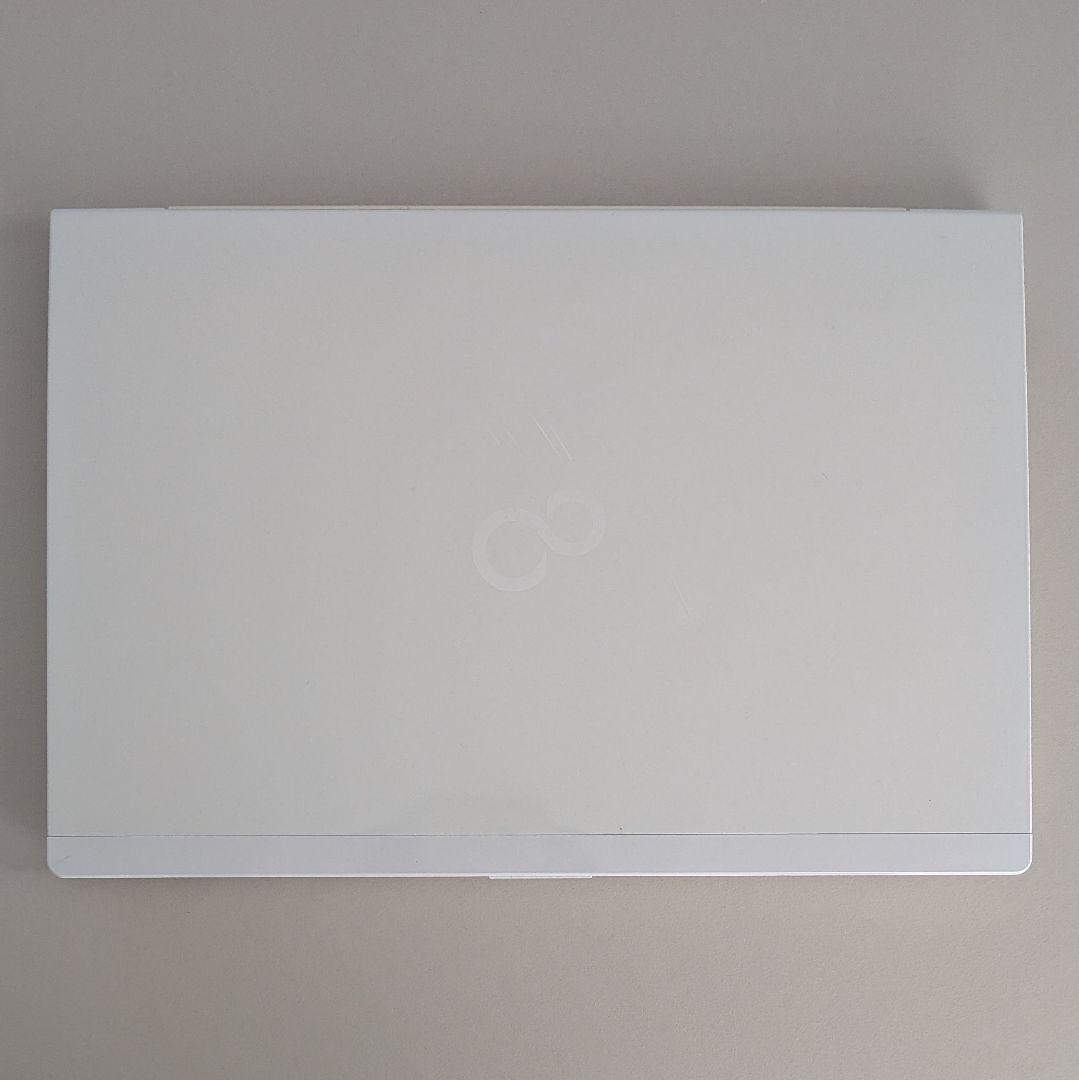 Windowsノート本体 FUJITSU Notebook LIFEBOOK UH75/B3