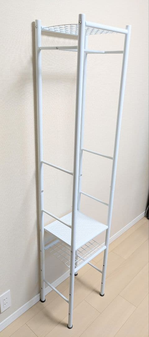 ホワイトハンガーラック スリムデザイン　省スペース　ベビー　キッズ