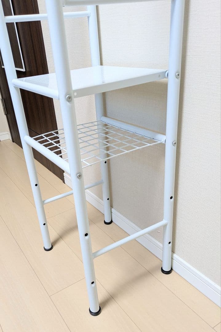 ホワイトハンガーラック スリムデザイン　省スペース　ベビー　キッズ