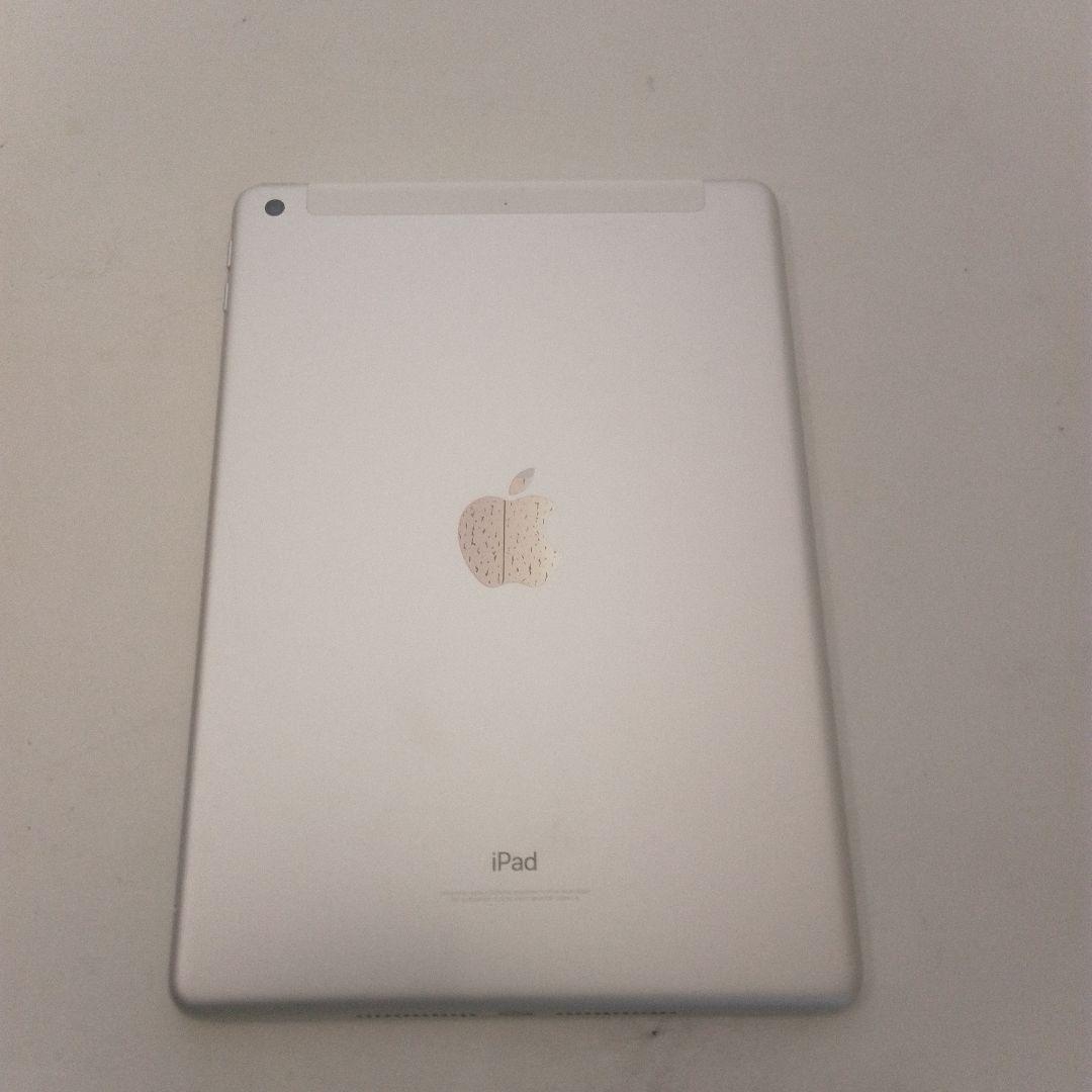 Apple iPad 32G 第5世代 SIMなし 初期化済み 外箱なし
