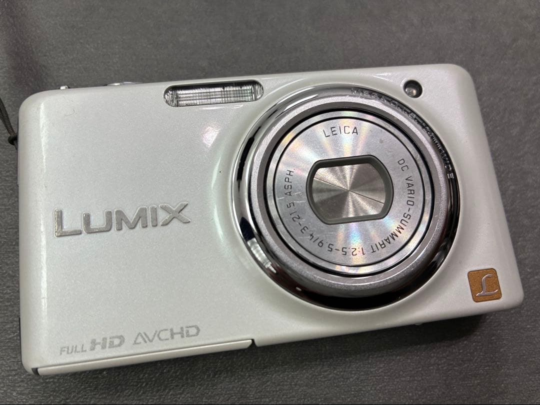 LUMIX DMC-FX77 コンパクトデジタルカメラ