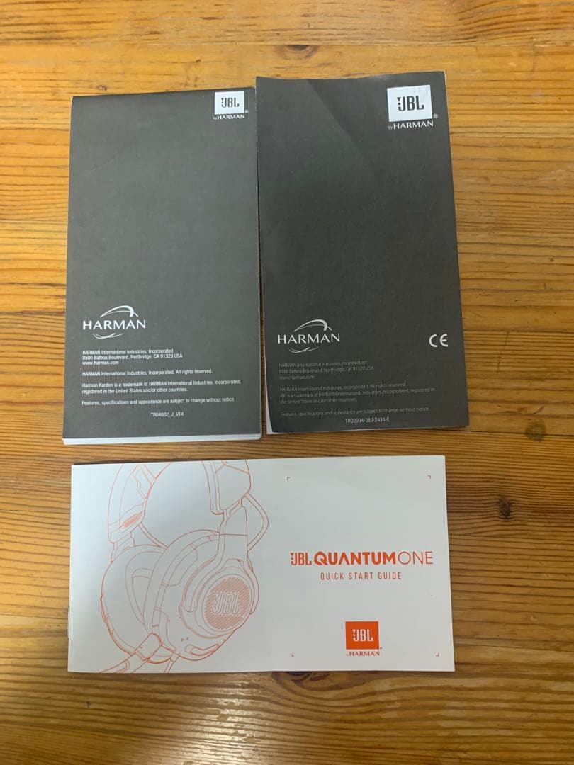 JBL Quantum One ゲーミングヘッドセット