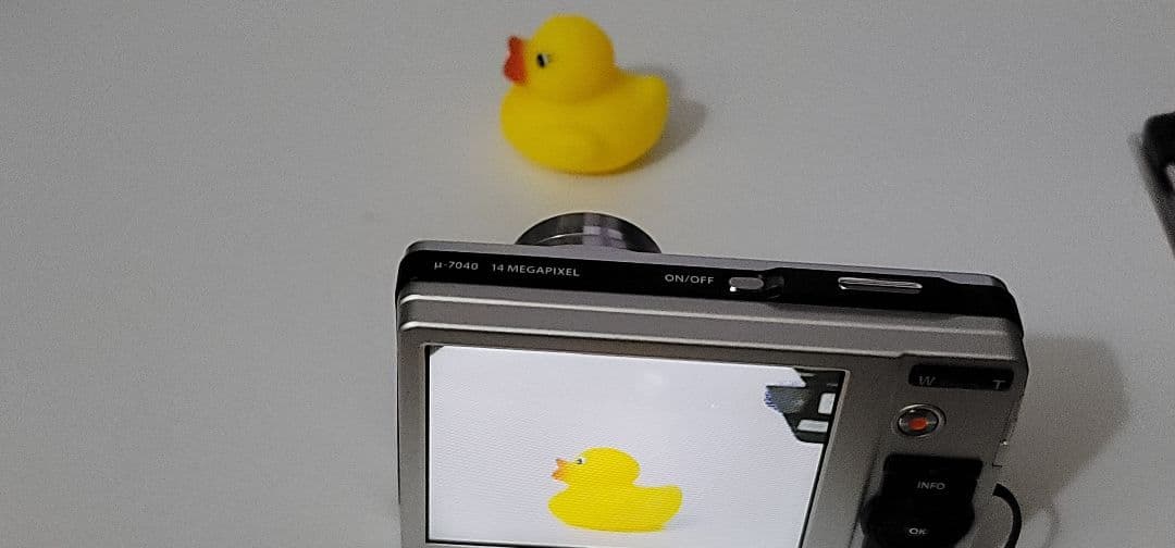 本体のみ⭐OLYMPUS μ-7040 ピンク⭐液晶に難あり⭐ジャンク品