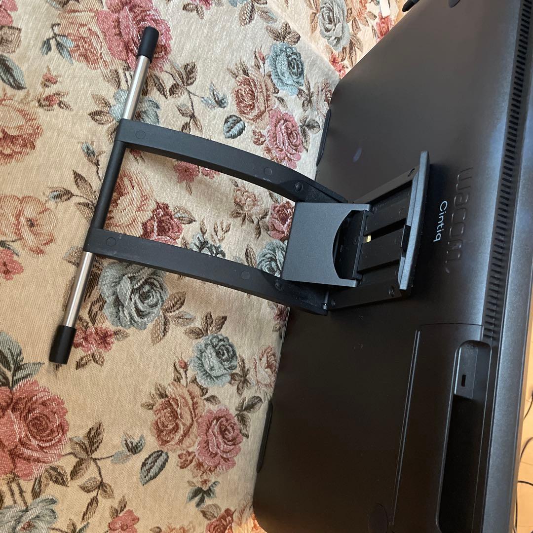 Wacom Cintiq 22 　DTK2260K0D 液タブ