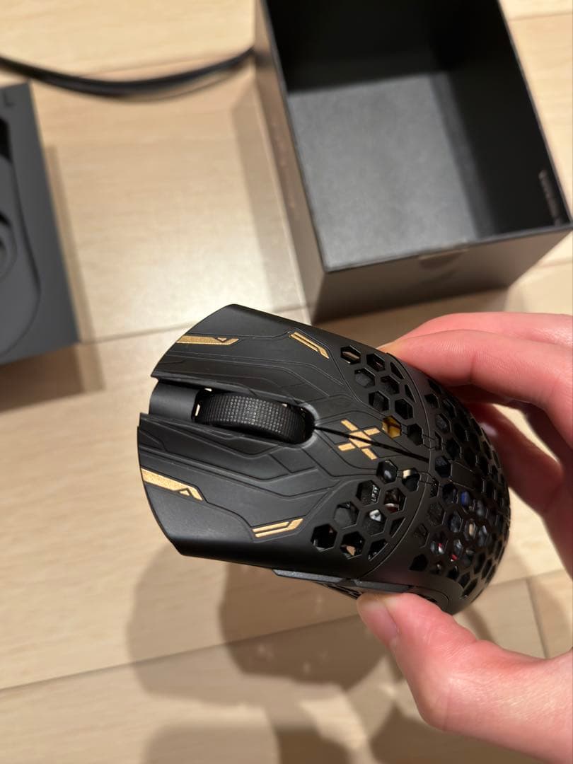 Finalmouse UltralightX Tiger (L)サイズ