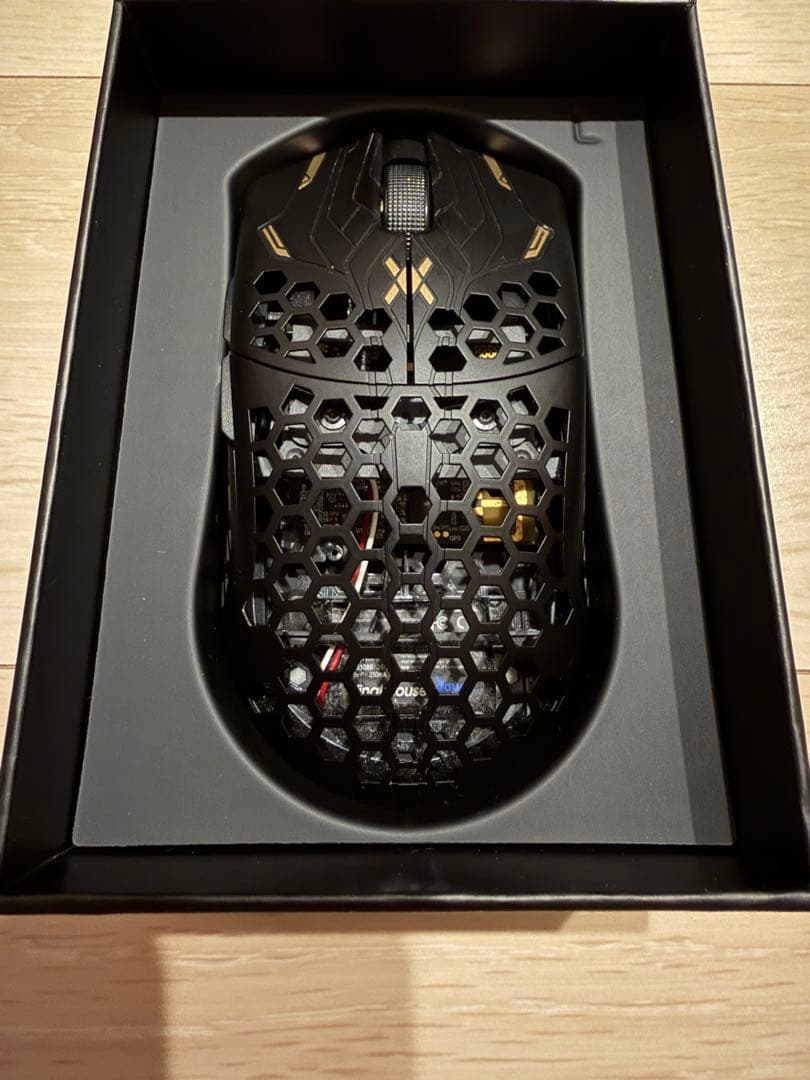 Finalmouse UltralightX Tiger (L)サイズ