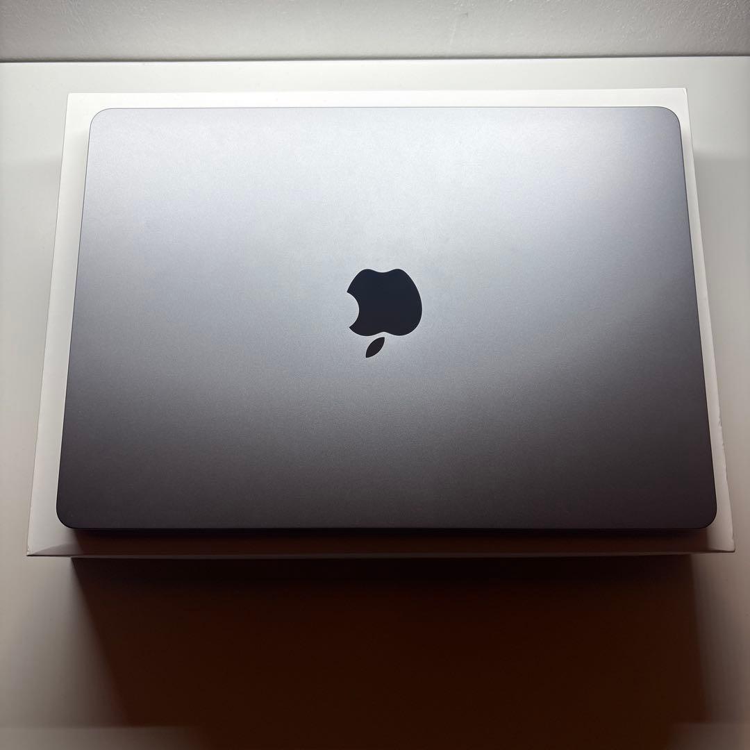MacBook Air M3 13インチ スペースグレー