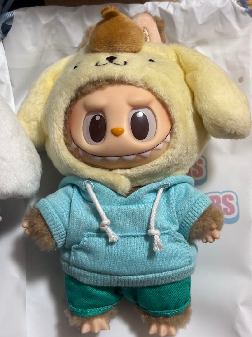 ラブブ LABUBU サンリオ ポップマート ぬいぐるみ