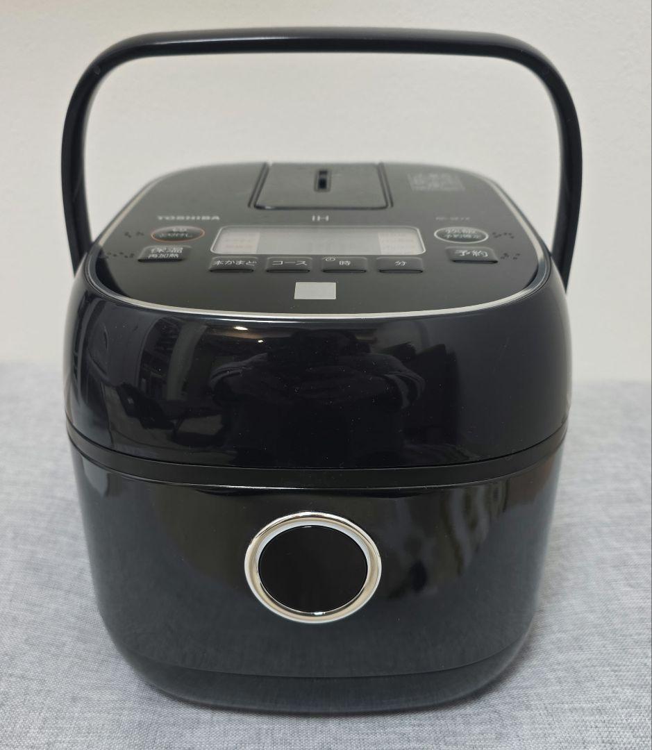 ⭐未使用品⭐TOSHIBA⭐ IH炊飯器 RC-5E7X ブラック