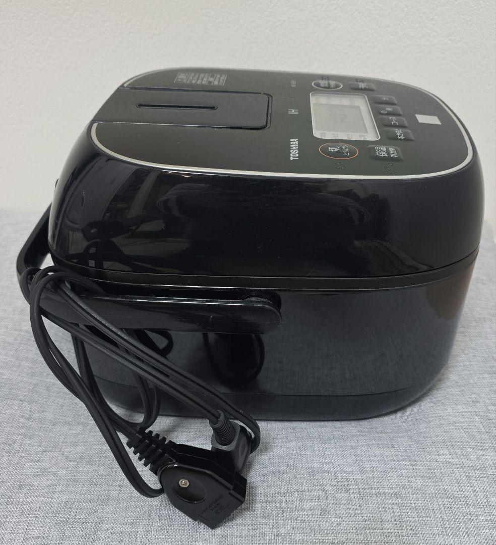 ⭐未使用品⭐TOSHIBA⭐ IH炊飯器 RC-5E7X ブラック