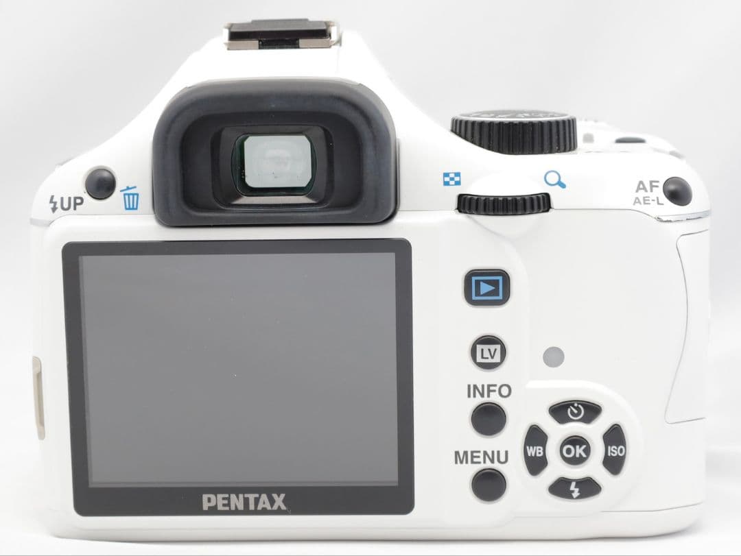 7月11日限定価格【一眼レフ】PENTAX K-X レンズキット