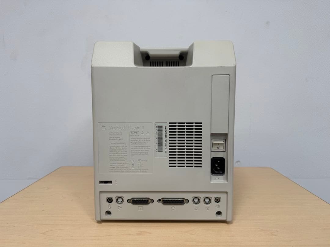 TG382☆美品☆Macintosh Classic2☆1991年製☆レトロPC