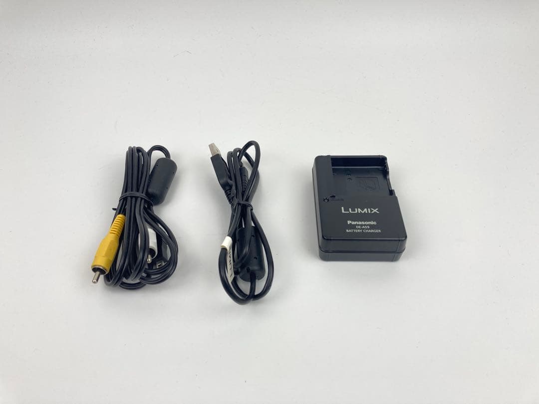 【極美品】Panasonic LUMIX DMC-FX40 グロスゴールド