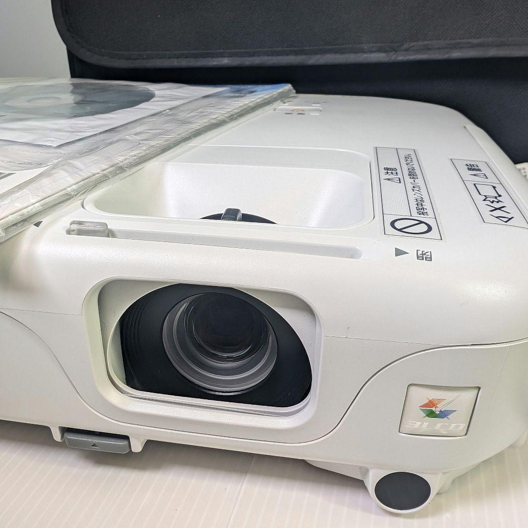 エプソン プロジェクター　EPSON EB-S02H　ケース付き