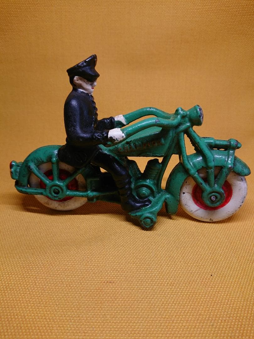 人形　バイク　金属　オブジェ　置物　インテリア　工芸品　美術品　A1338