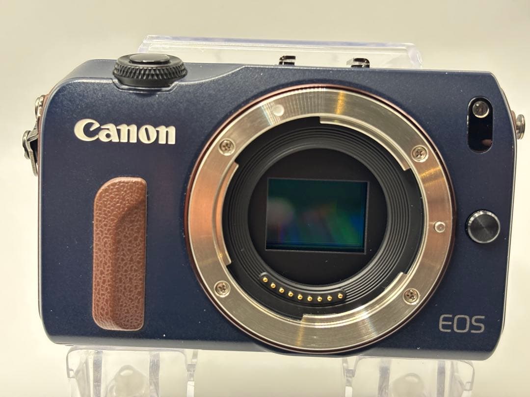 Canon EOS Mミラーレスカメラ ベイブルー