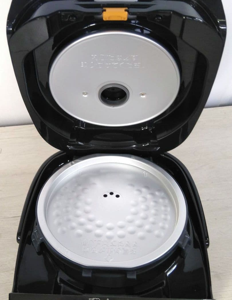 象印 マイコン炊飯ジャー 3合 NL-BD05 2023年製 取扱説明書付