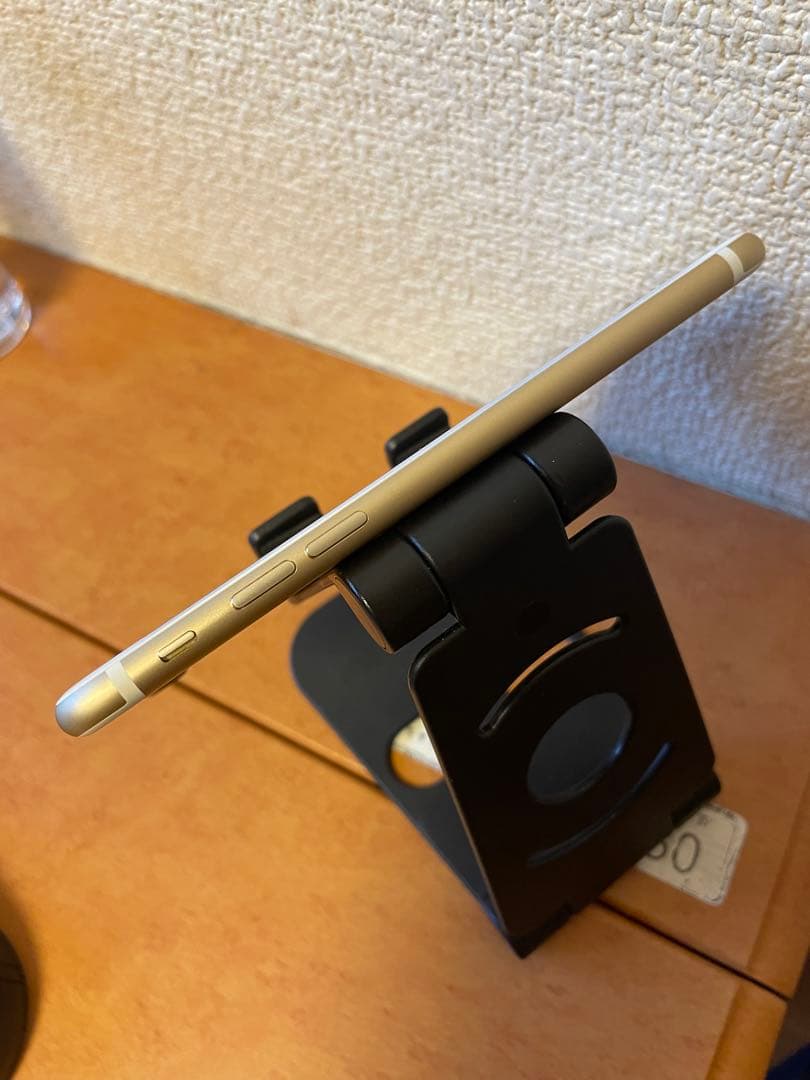 iPhone 7 32GB バッテリー92% simフリー