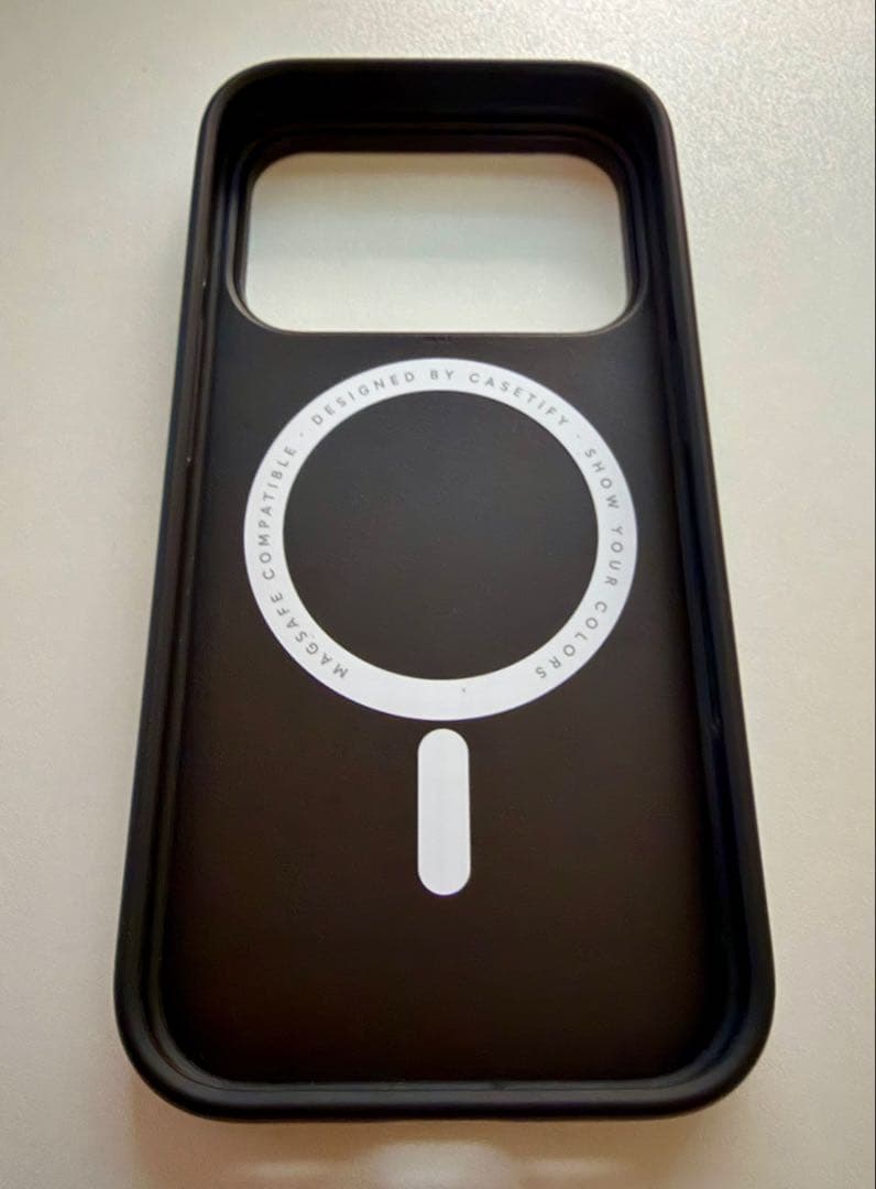 CASSETiFY iPhone17pro 村上隆コラボ 美品
