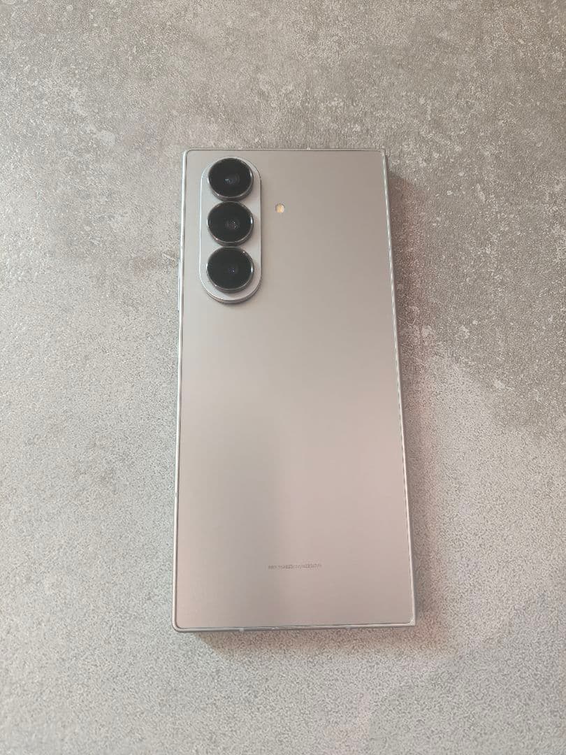 美品 Samsung Galaxy Z Fold 7　SCG34