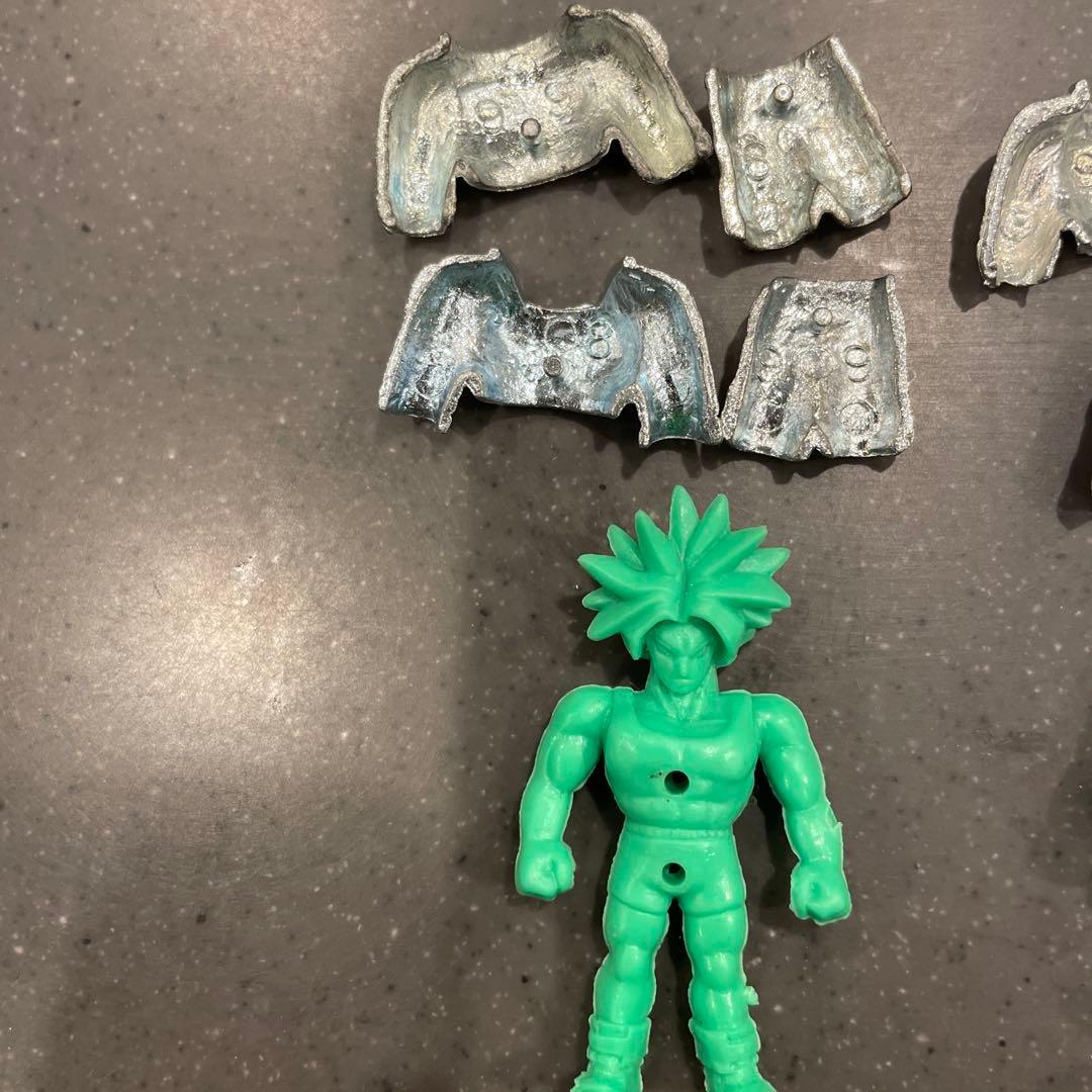ドラゴンボール ドラ消し メタルクロスアップ 4体 緑 消しゴム 悟空 悟飯