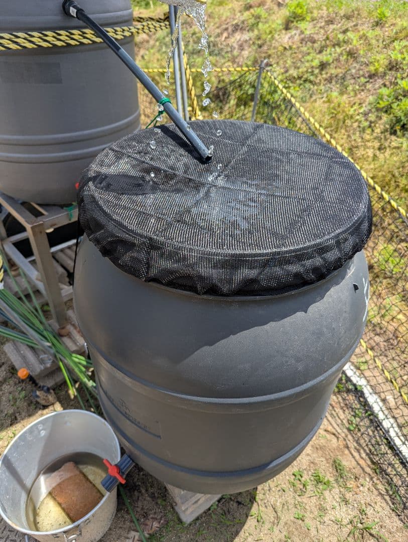 雨水タンク130L黒コック付き