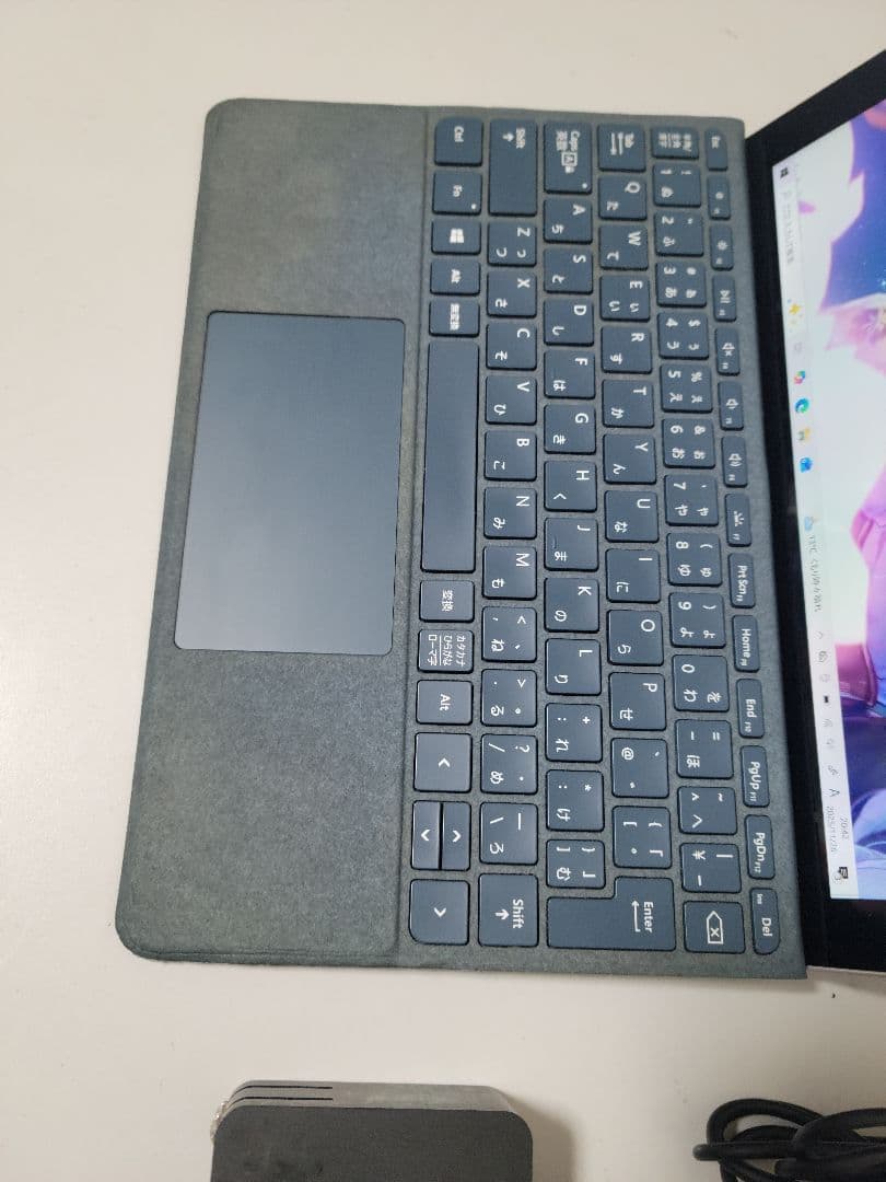 美品　Microsoft Surface Go Model:1824