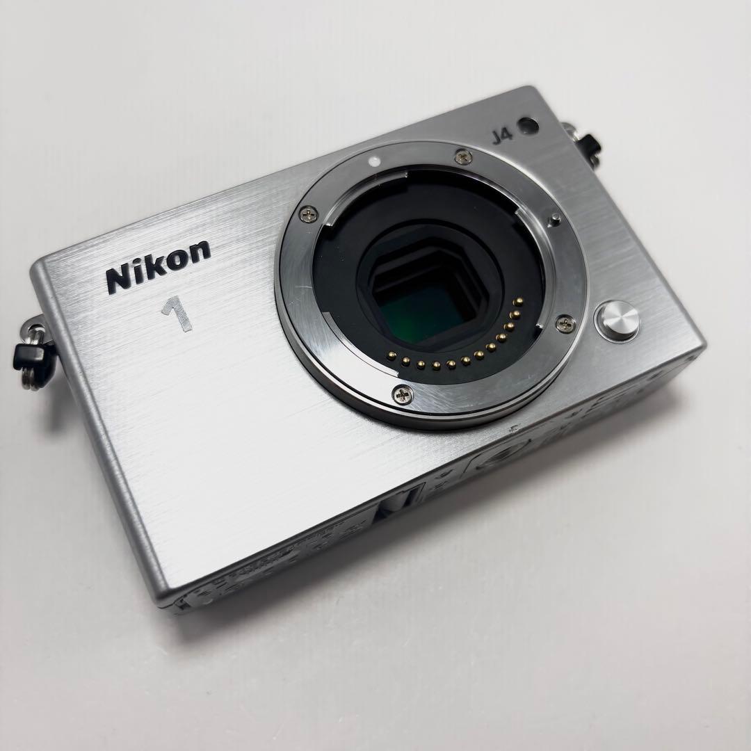 Nikon 1 J4 シルバー パワーズームレンズキット ミラーレス一眼