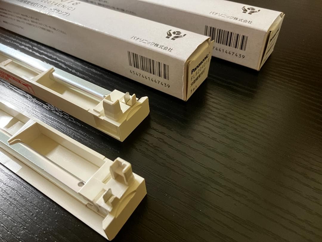 Panasonic 冷陰極蛍光灯 FL9204018 CF200T4EN/C