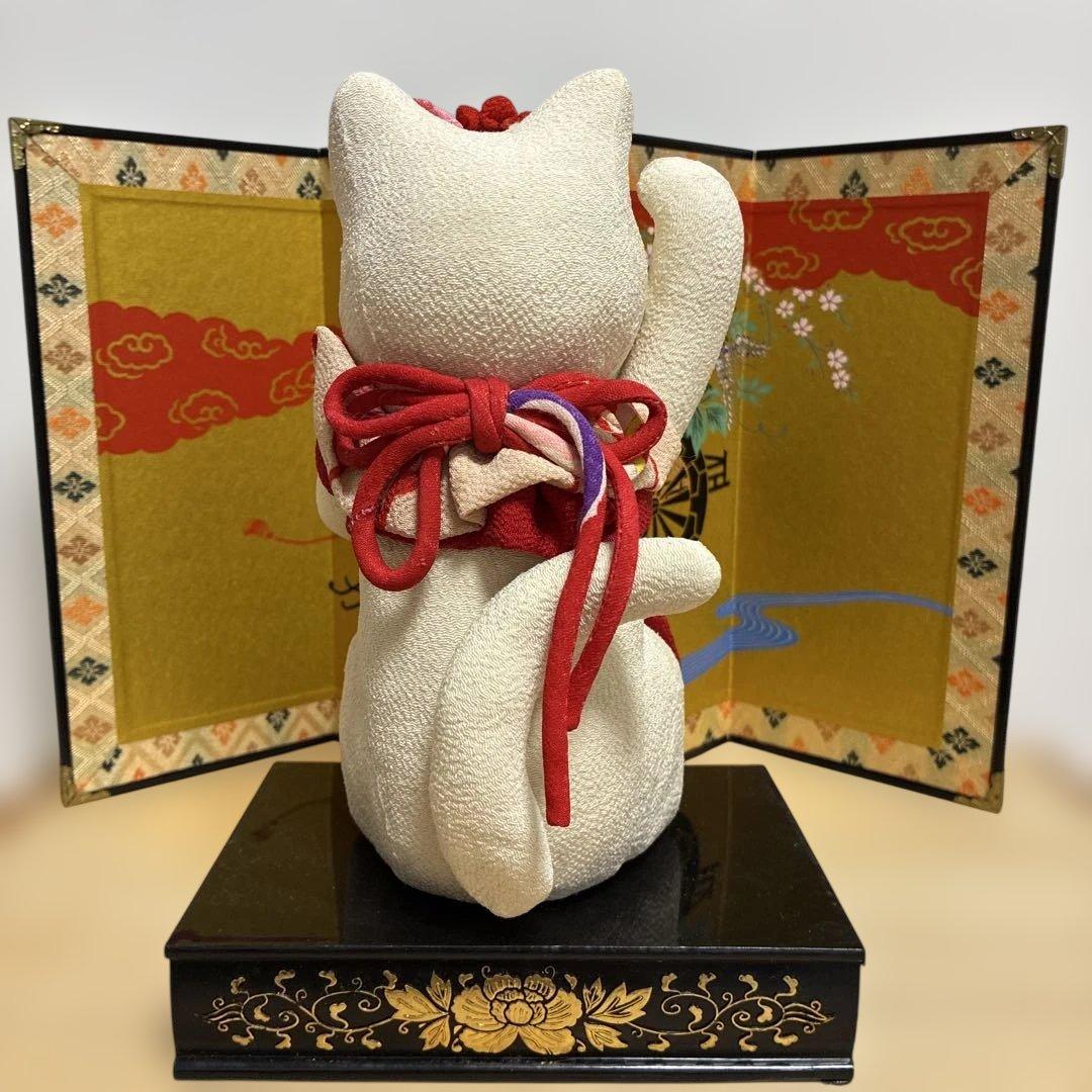 正絹・古布　ちりめん細工　招き猫
