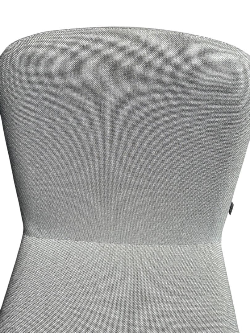 Oliverオリバー　モダンなグレーの椅子　2脚