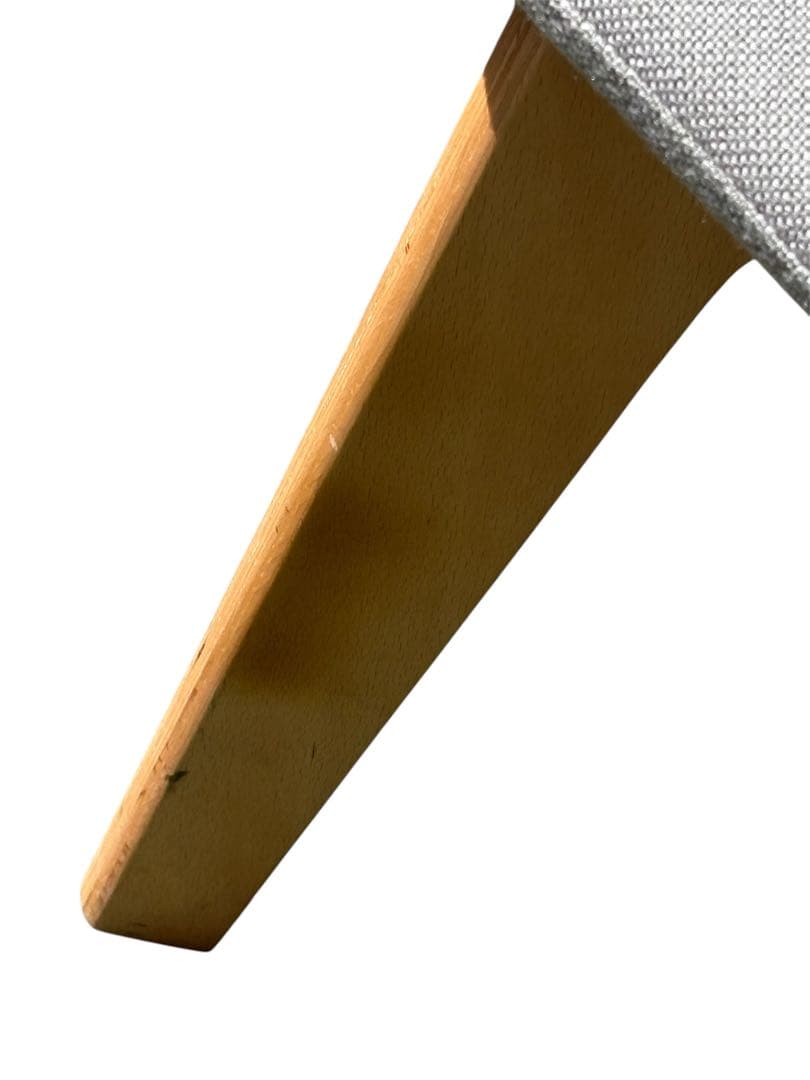 Oliverオリバー　モダンなグレーの椅子　2脚