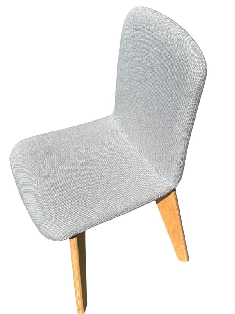 Oliverオリバー　モダンなグレーの椅子　2脚