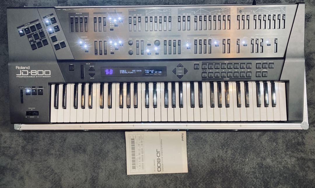Roland シンセサイザー JD-800 メンテナンス済 ハードケース付属