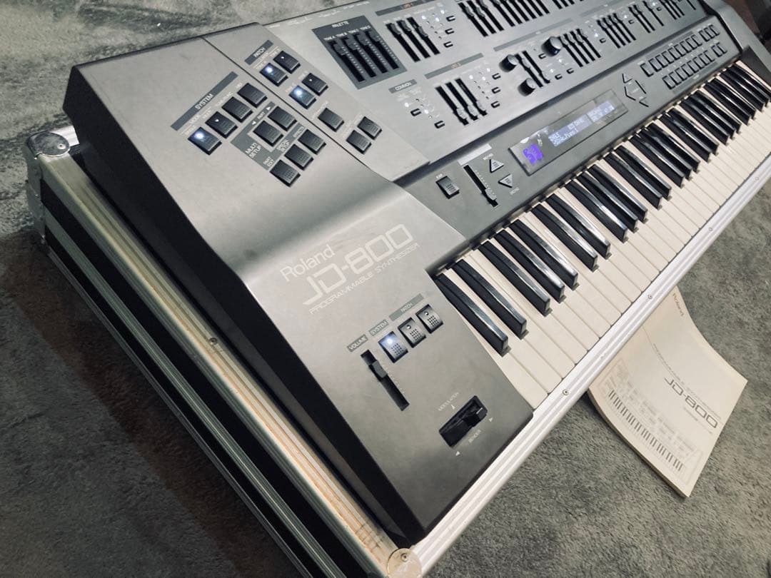 Roland シンセサイザー JD-800 メンテナンス済 ハードケース付属