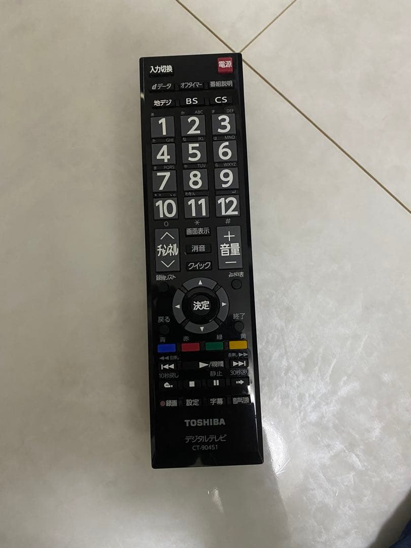 送料込み　東芝　REGZA 32S24 32V型　液晶テレビ2023年製