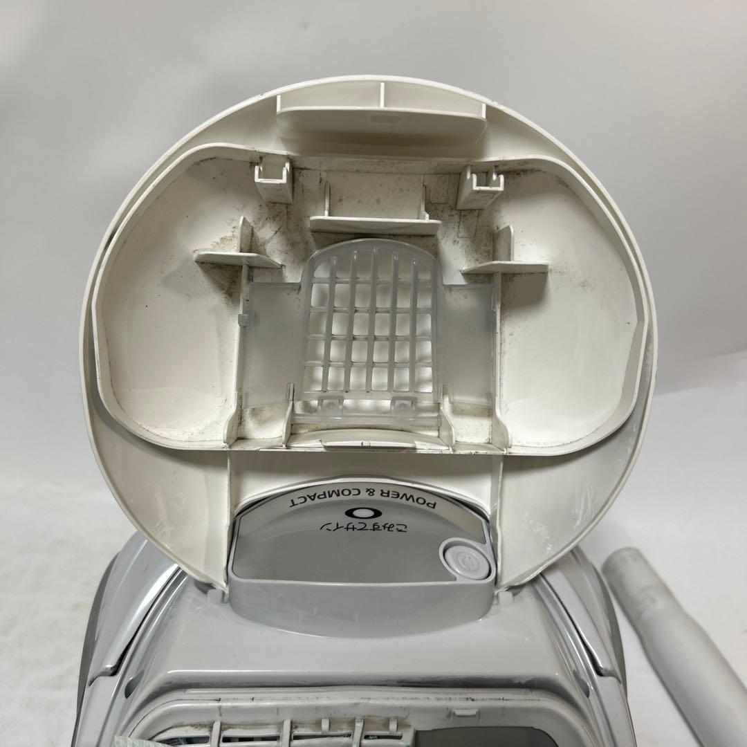 日立 紙パック式 軽量 掃除機 ハイパワー530W　CV-VP5　ヘッド丸洗対応