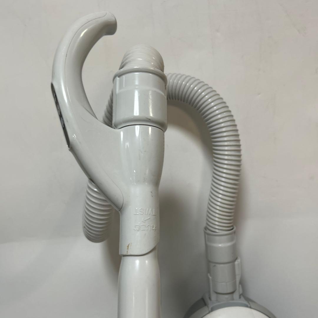 日立 紙パック式 軽量 掃除機 ハイパワー530W　CV-VP5　ヘッド丸洗対応