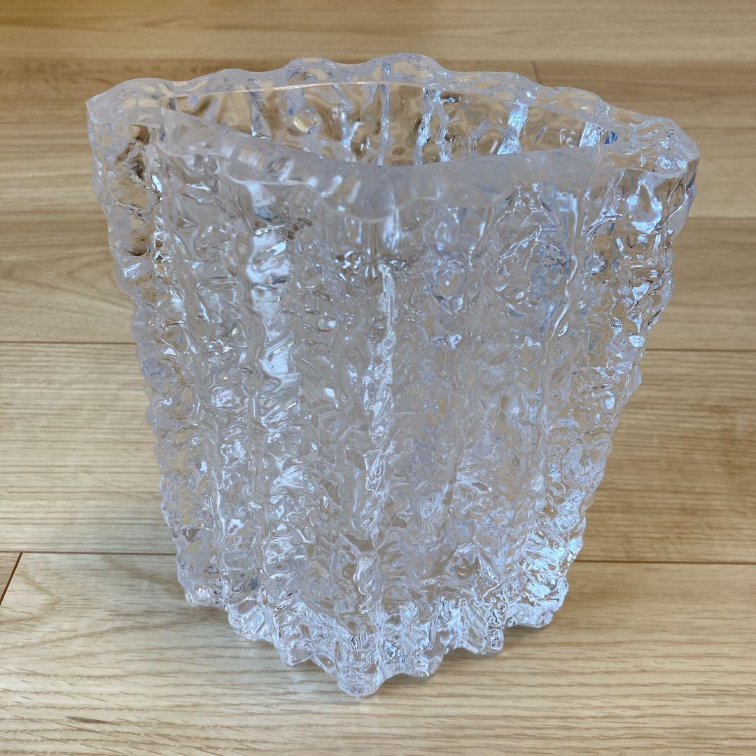 【新品未使用】カガミクリスタル　フラワーベース　オブジェ　花瓶