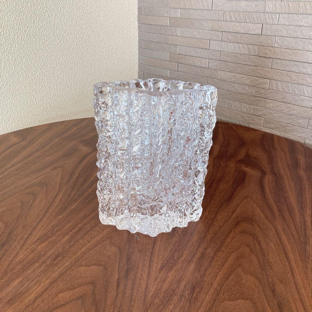 【新品未使用】カガミクリスタル　フラワーベース　オブジェ　花瓶