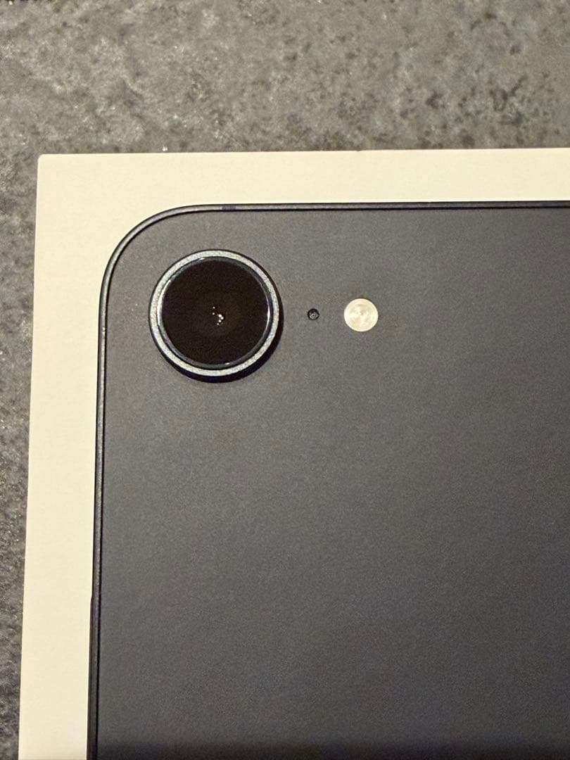 Apple iPhone 16e ブラック SIMフリー