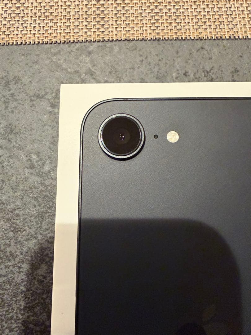 Apple iPhone 16e ブラック SIMフリー