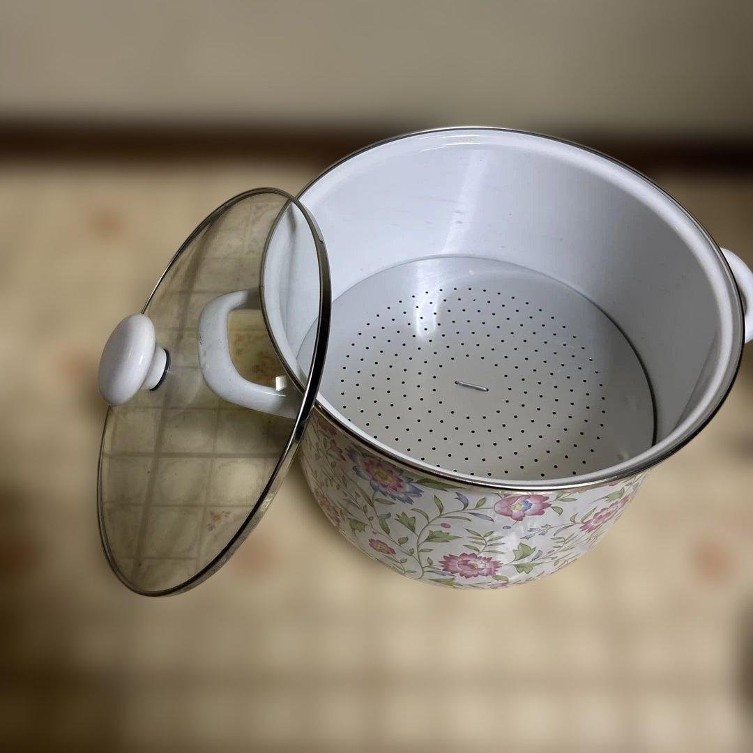 値下げ　EJIRY エジリー　蒸し兼用鍋　蒸し茶碗付き　ほうろう　24cm