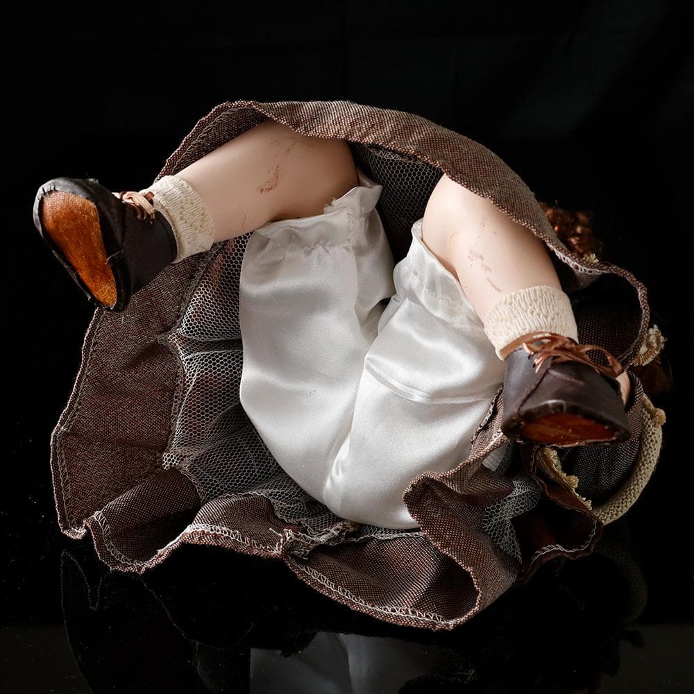 美しいお座り ビスクドール 木製 椅子 高さ46㎝ 磁器 グラスアイ 人形