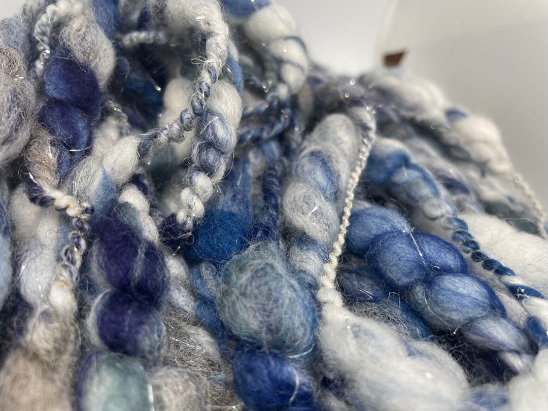 アートヤーン(243)  約51g  1459円