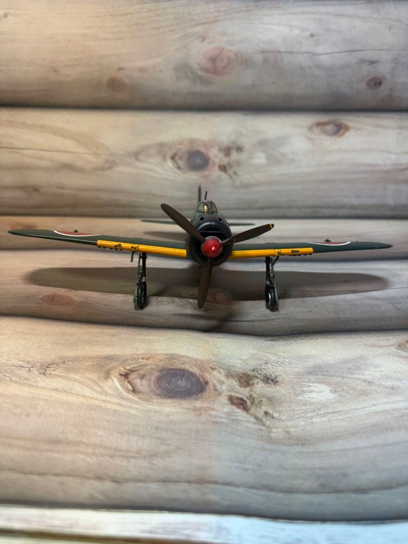 青島文化教材社　戦闘機模型　ダイキャストモデル 三菱 A6M5c 零式艦上戦闘機