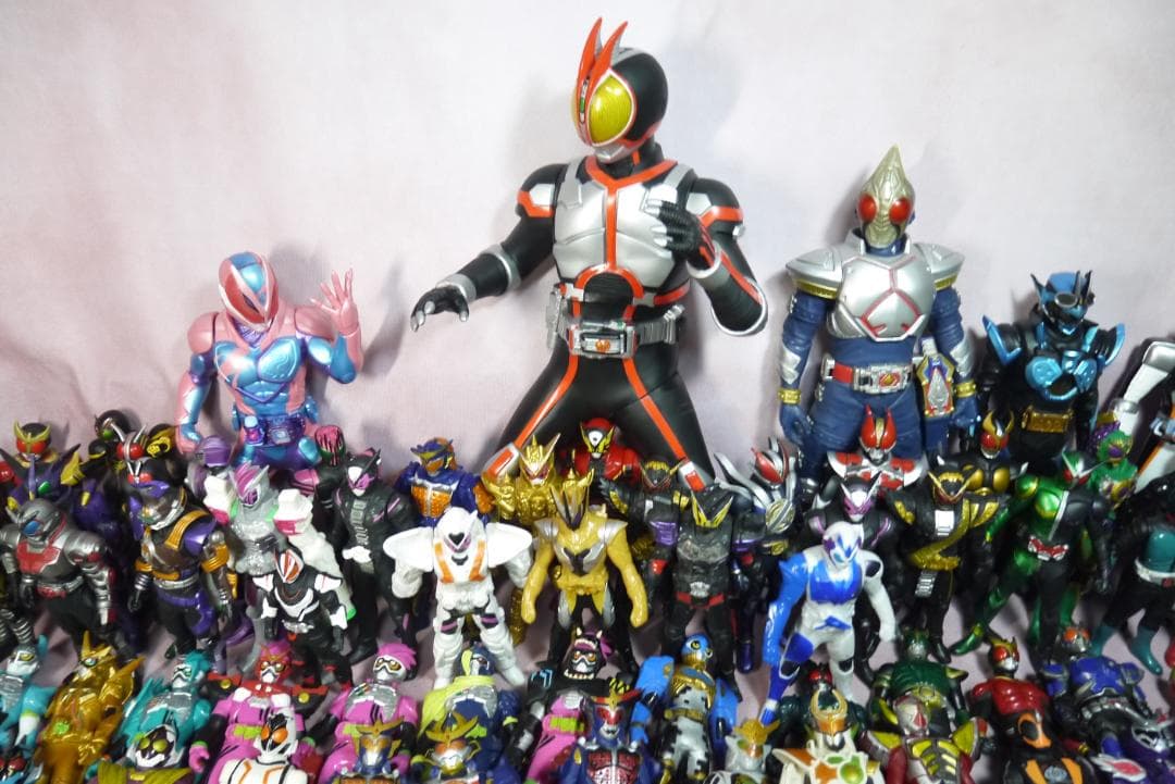 ライダーヒーローシリーズ　ビッグサイズソフビ　150体
