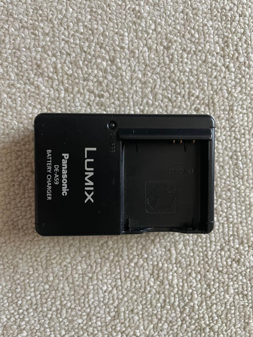 Panasonic DMC-FX70 ゴールド
