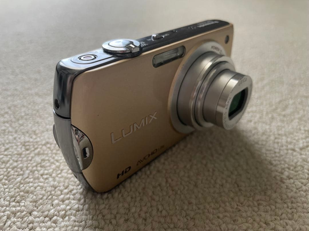 Panasonic DMC-FX70 ゴールド